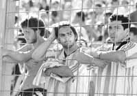 na05fo02.jpg (11174 bytes)