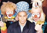 Ronaldo ya no quiere que lo consideren un payaso. Va a museos, al teatro y a espectáculos de ballet. Pero sueña con volver a jugar.