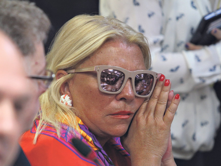 Elisa Carrió le dijo a Cerruti que afirmaría que ella trabajaba para Daniel Angelici.  (Fuente: Bernardino Avila)